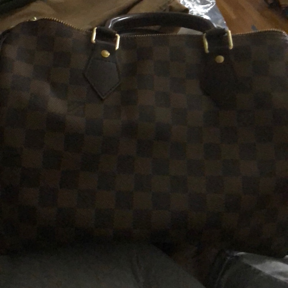 Louis Vuitton speedy 30 bag good condition